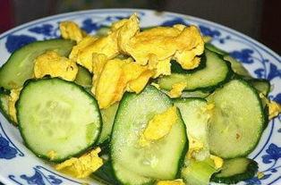 吃瓜被炸的视频,惊险瞬间！吃瓜被炸视频引发网友热议