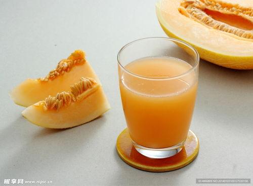 哈密瓜烫烫吃,夏日消暑新宠，口感与营养的双重享受