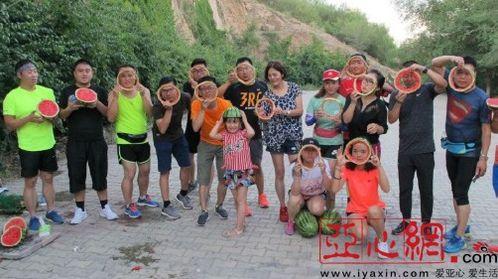 乌鲁木齐吃瓜截图,吃瓜群众的味蕾盛宴