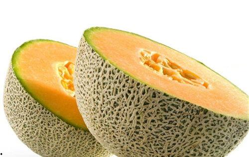 一边喝浓茶一边吃哈密瓜,独特的味蕾体验